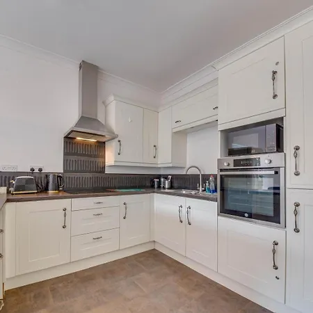 3Br Detached Bungalow With Parking Stannington  Exterior photo