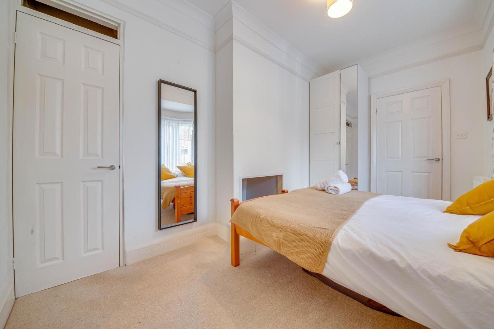 Holiday home 3br Detached With Parking Stannington (Yorkshire)