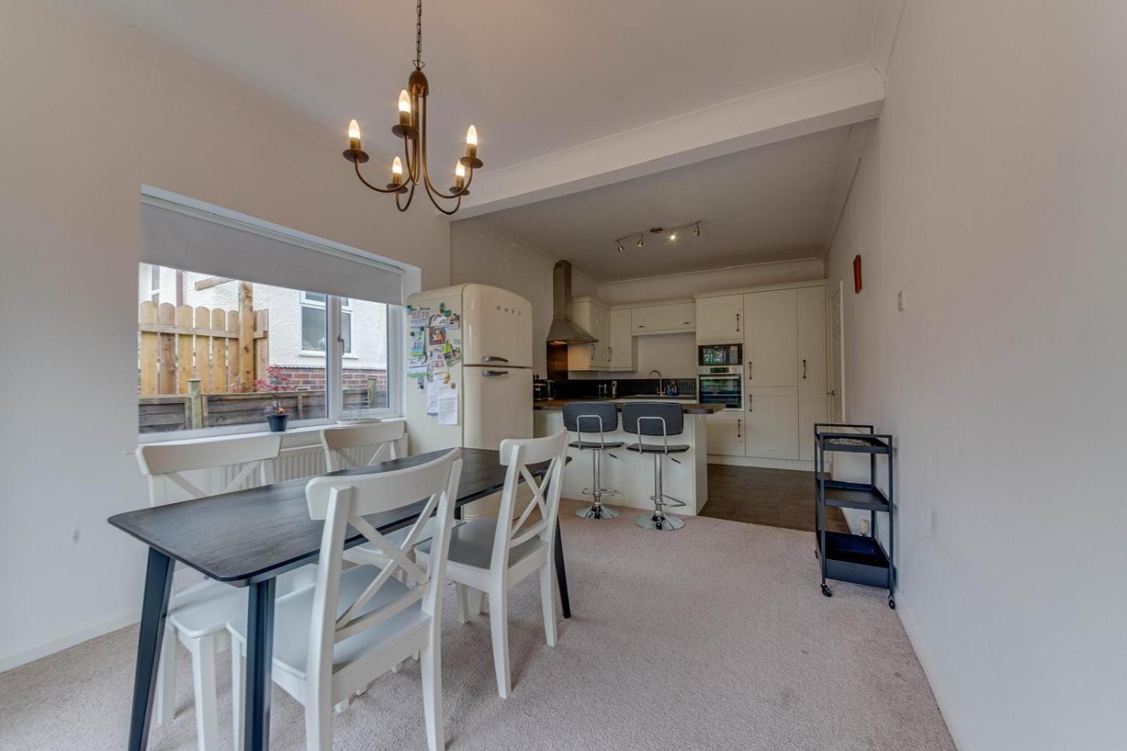 3br Detached With Parking Stannington (Yorkshire)
